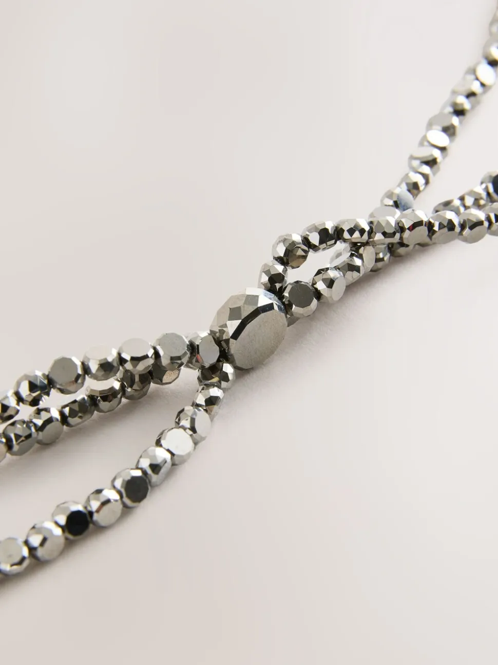 Zilver - Metallic Skinny Tiered Beaded Belt