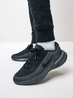 Zwart 1 - Nike Uplift SC sneakers