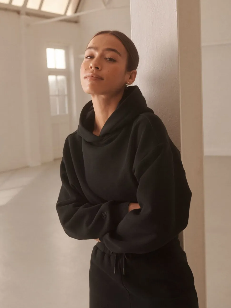 Zwart - Actieve cropped hoodie