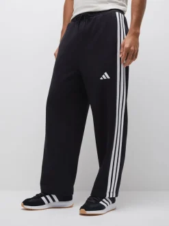 Zwart - adidas Essentials Three Stripes Fleece Wide Leg Trousers