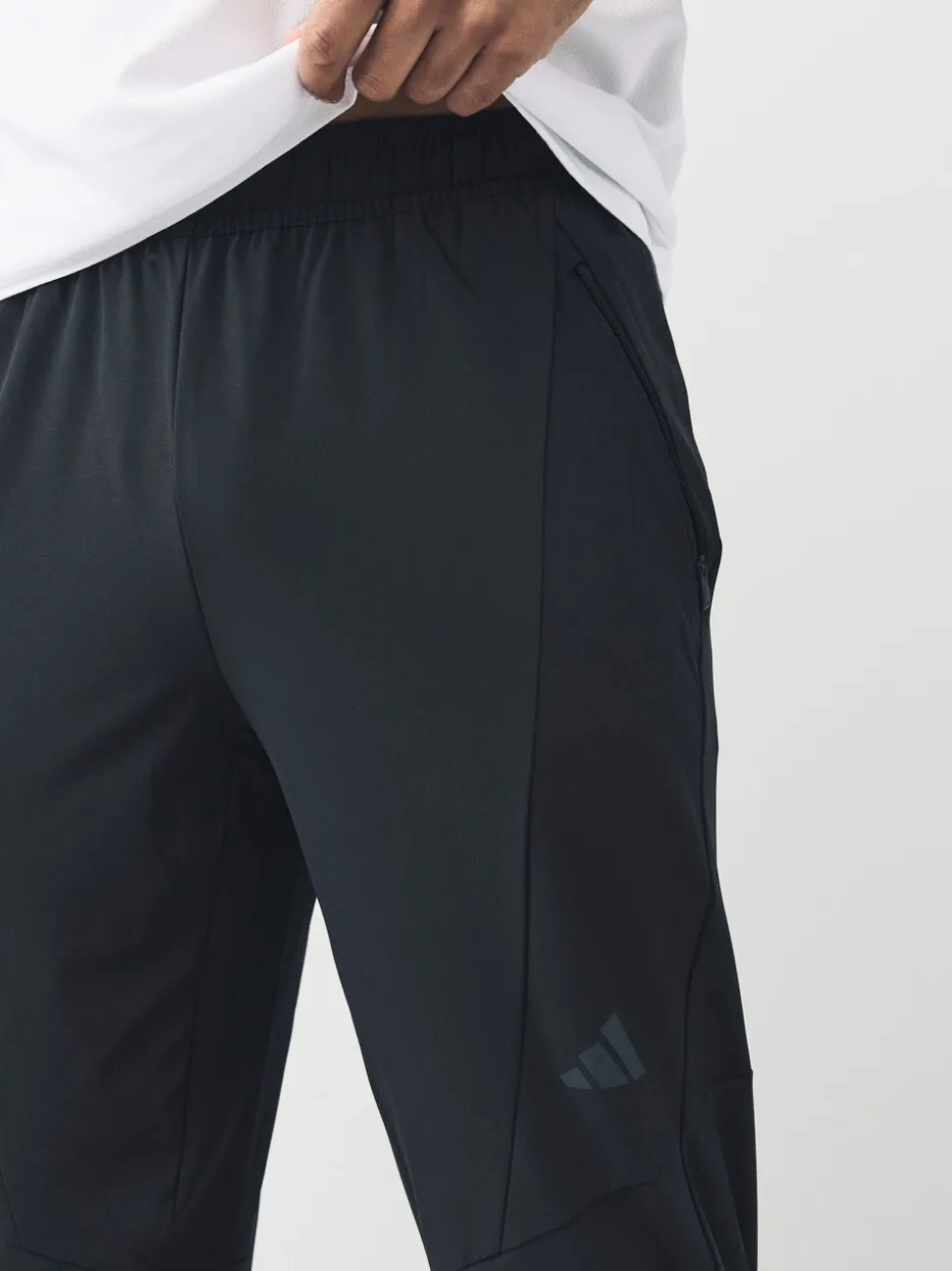 Zwart - adidas hybride joggingbroek ontworpen voor training