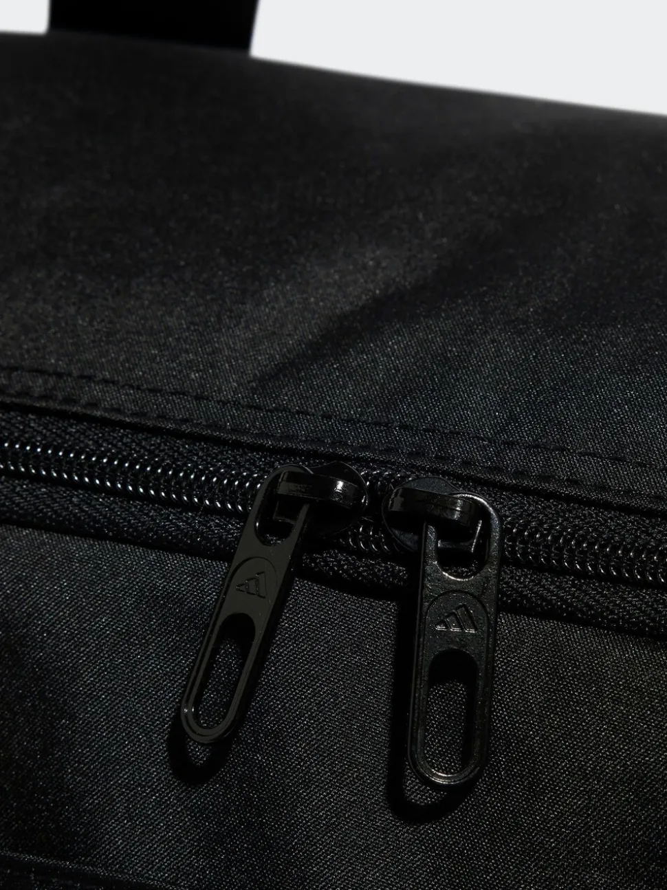 Zwart - adidas kleine Linear plunjezak