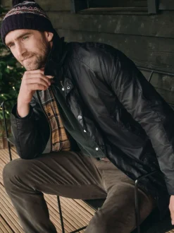 Zwart - Barbour® Ashby gewaxt jack