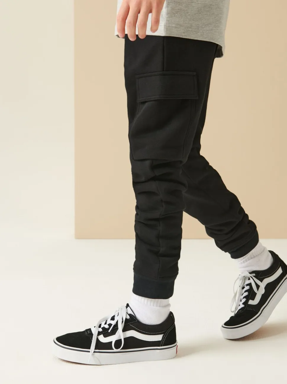 Zwart - Cargo joggingbroek met hoog katoengehalte (3-16jr)