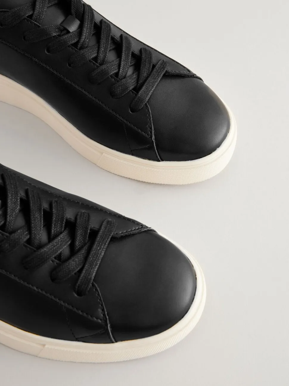 Zwart - Chic-casual lange sneakers