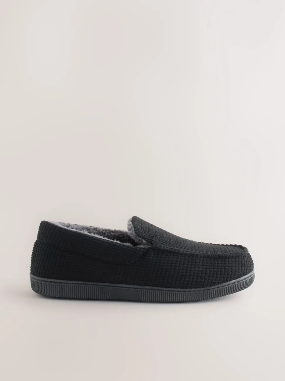 Zwart - Closed Back Textured Slippers