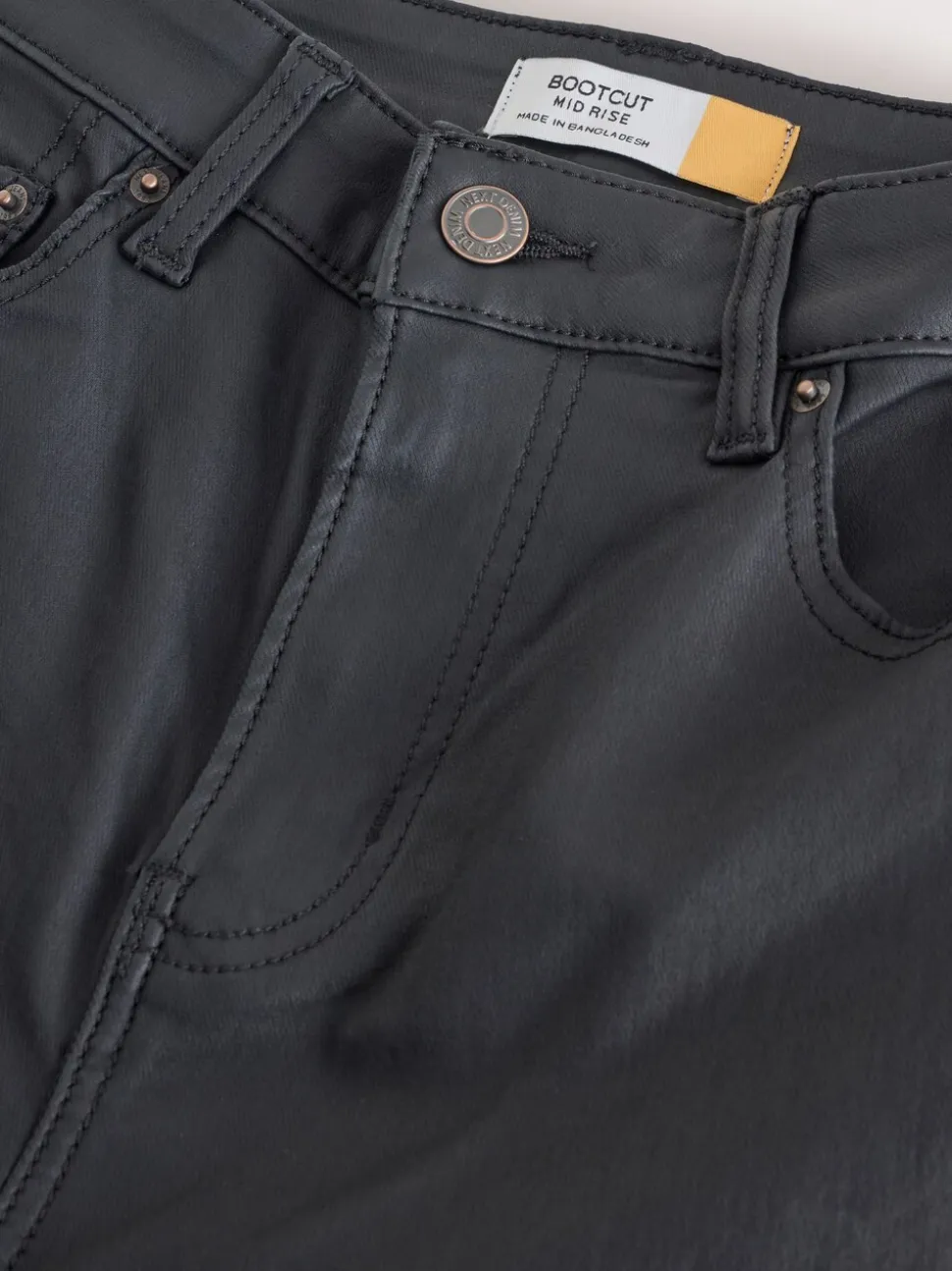 Zwart - Coated Bootcut Jeans
