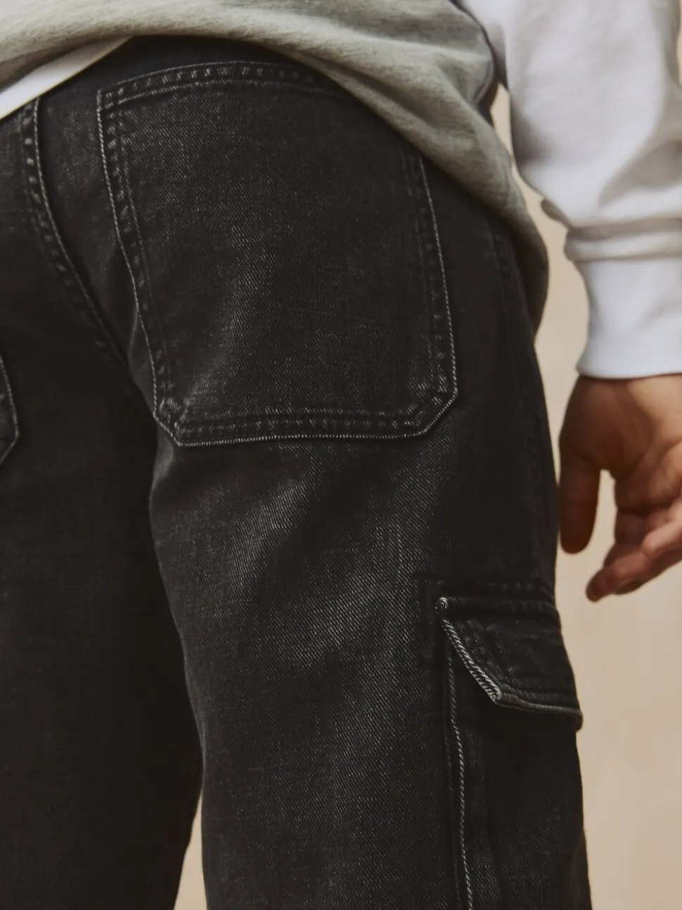 Zwart - Denim cargojeans met meerdere zakken en 100% katoen (3 - 16 jr)