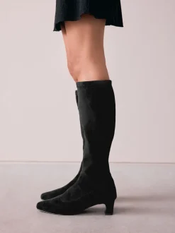 Zwart - Forever Comfort® kniehoge soklaarzen met afgeronde spitse neus