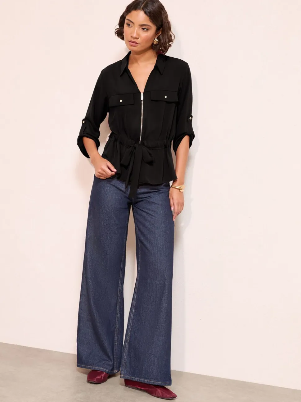 Zwart - Friends Like These Utility Style Tie Waist Shirt
