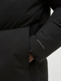 Zwart - Jack & Jones - Gewatteerd jack met capuchon