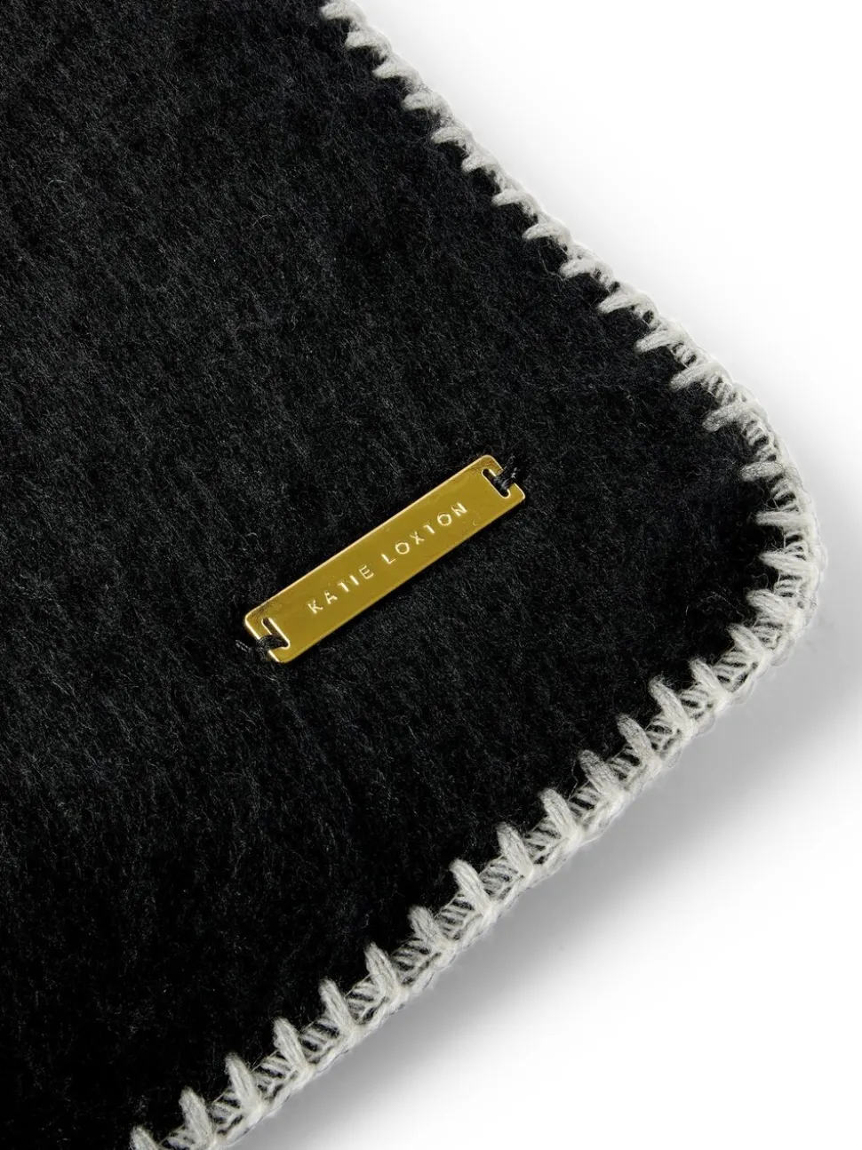 Zwart - Katie Loxton Whipstitch Scarf