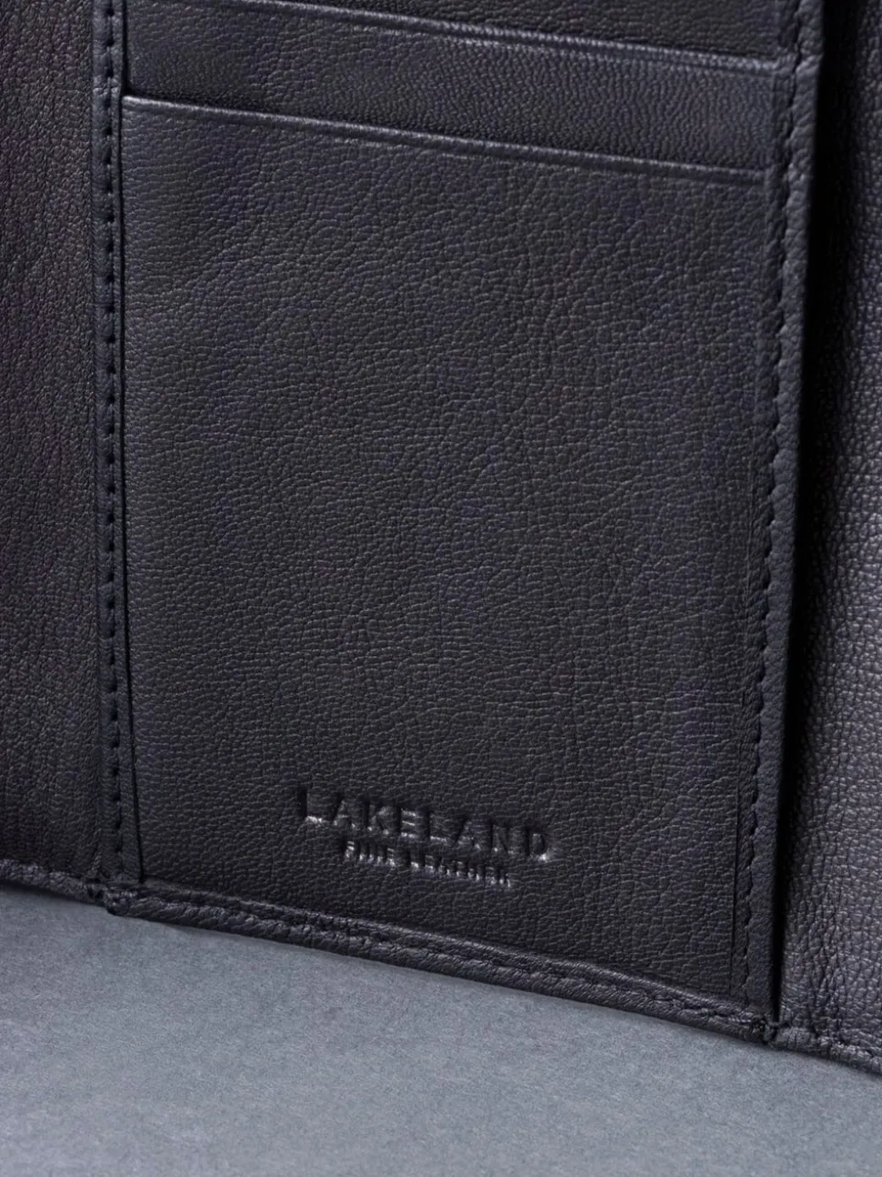 Zwart - Lakeland Leather Bowston portemonnee met opvouwbaar ontwerp