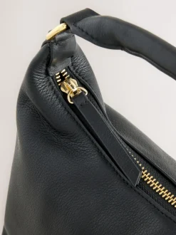 Zwart - Leather Scooped Hand Held Bag