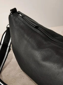 Zwart - Leather Sling Cross Body Bag
