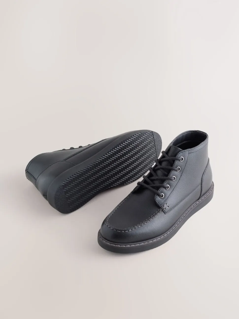 Zwart - Leren Boots met middelhoge Sleehakken