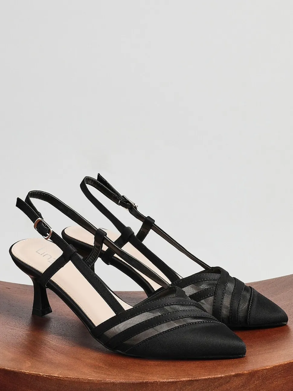 Zwart - Linzi Milan mesh pumps met hakken