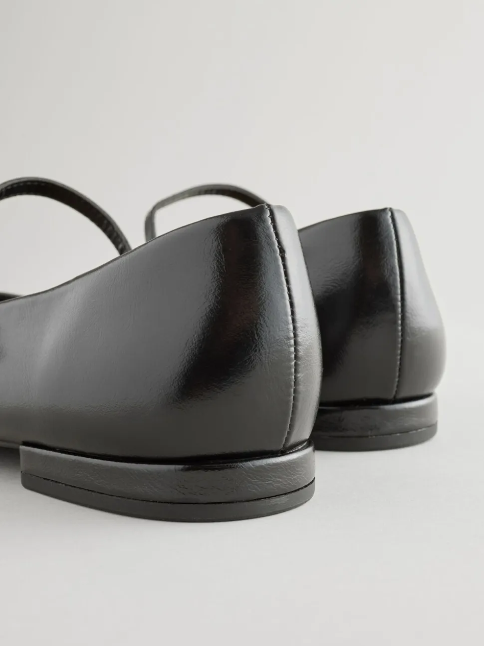 Zwart - Mary Jane-schoenen met ronde neus