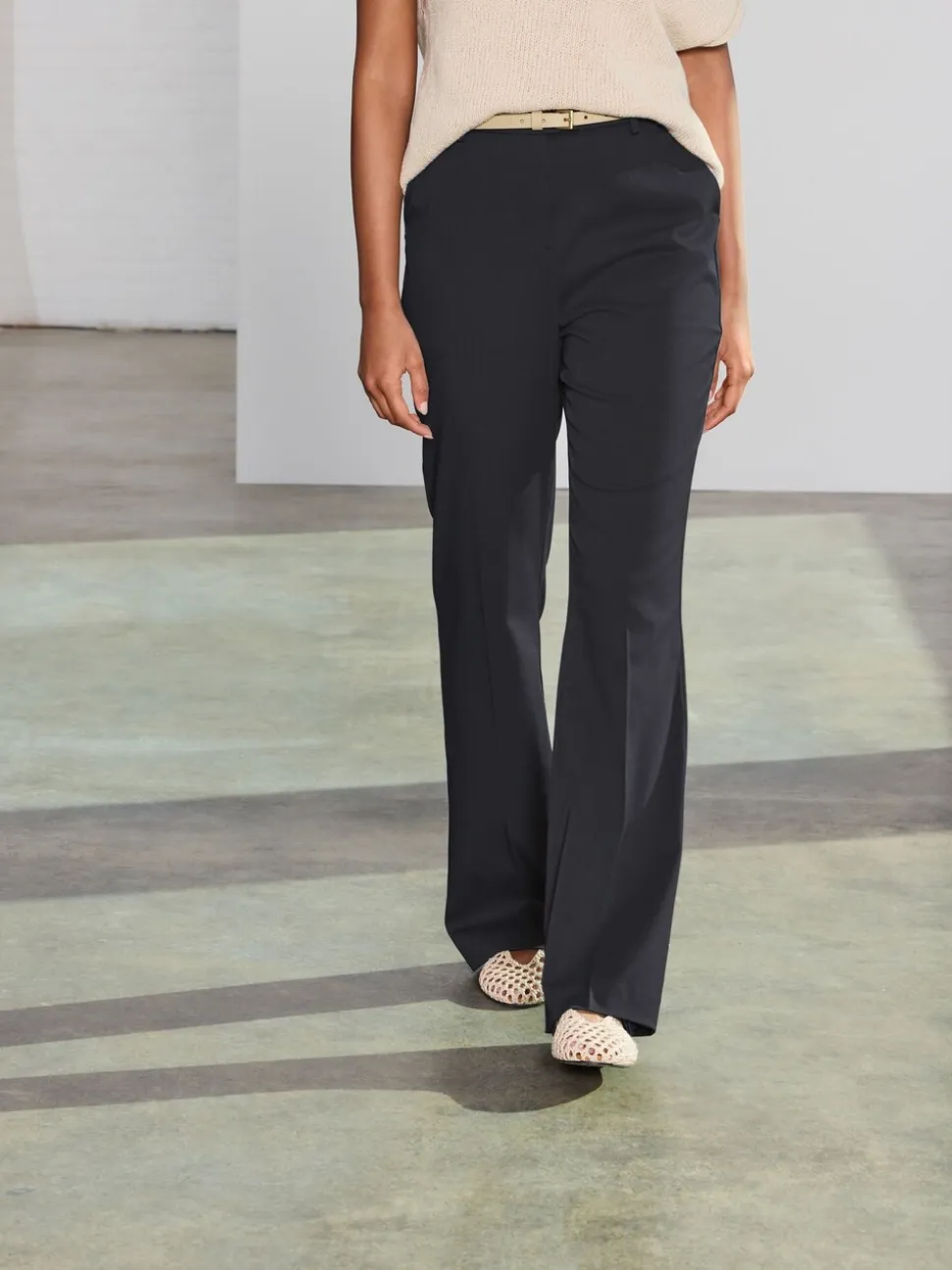 Zwart - Modieus gesneden bootcut broek