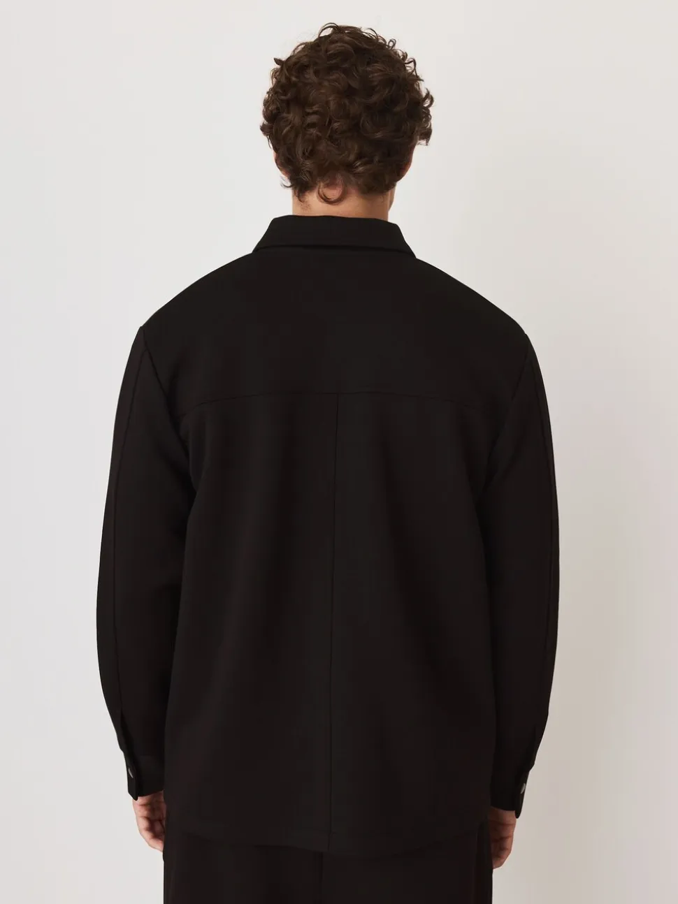 Zwart - N. Premium Soft Touch Scuba Zip Through Shacket