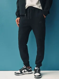 Zwart - Nike Tech Fleece joggingbroek