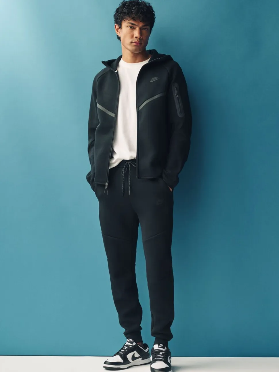 Zwart - Nike Tech Fleece joggingbroek