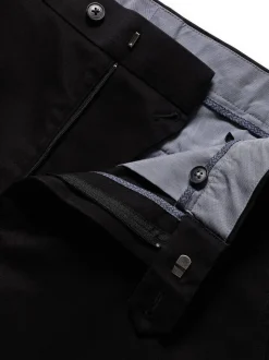 Zwart - Normale Pasvorm - Charles Tyrwhitt - Ultieme strijkvrije Franse slim-fit chino