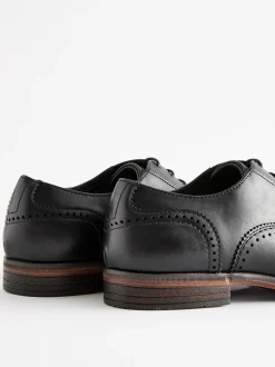 Zwart - Oxford-schoenen met neusstuk