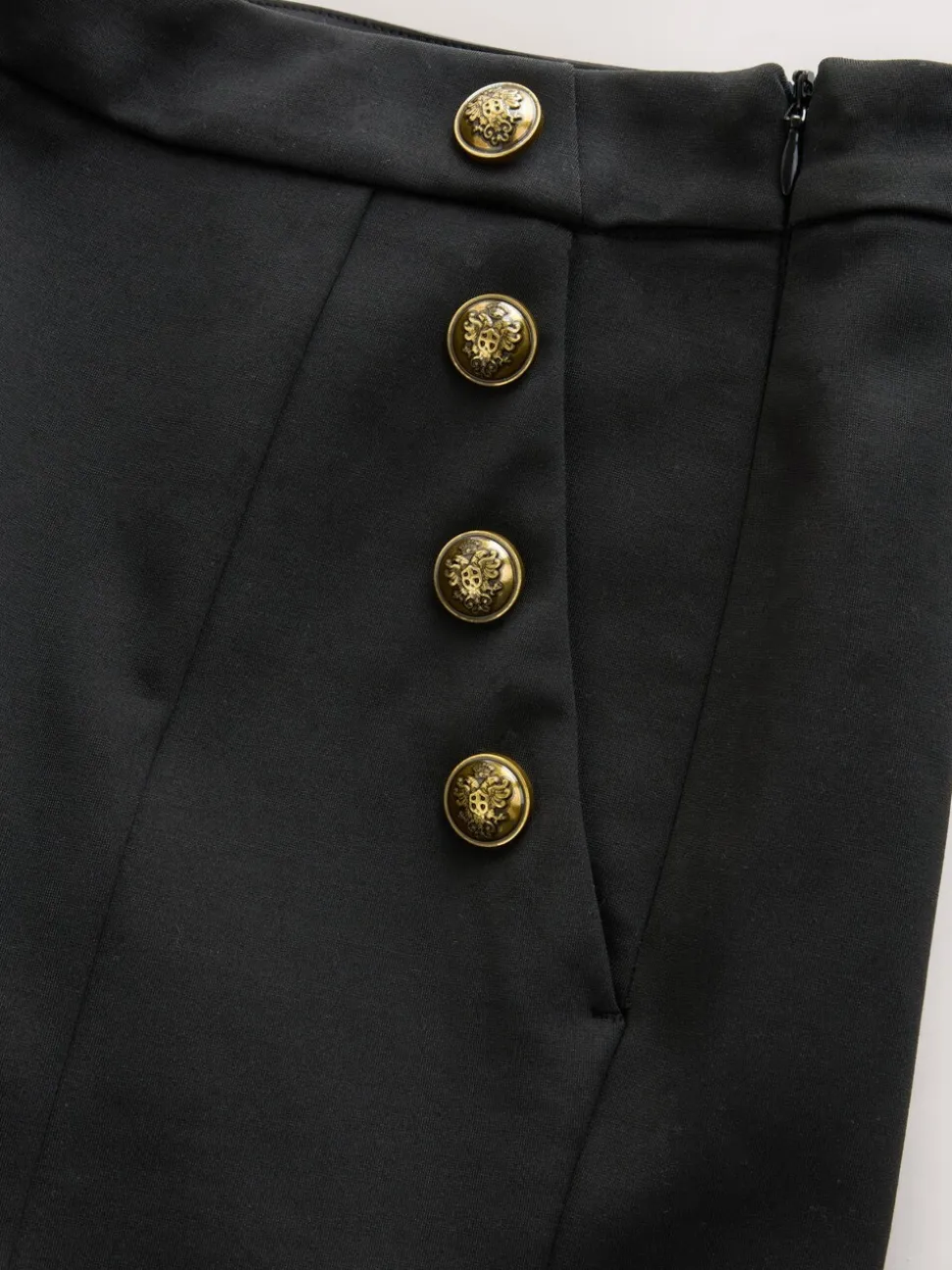 Zwart - Ponte Broek met Wijde pijpen en goudkleurige knoopdetails