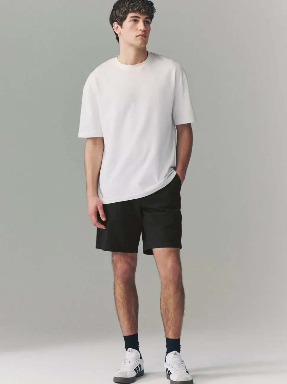 Zwart - Relaxed fit - Chinoshort met stretch