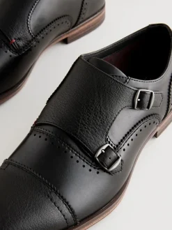Zwart - Schoenen met neusstuk en dubbel monkbandje