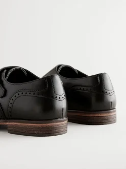 Zwart - Schoenen met neusstuk en dubbel monkbandje