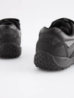 Zwart - Schoolschoenen van leer met klittenbandsluiting