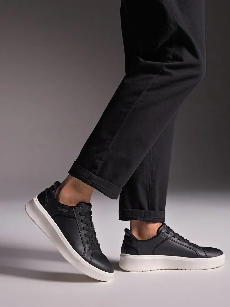 Zwart - Skechers Court Break instapsneakers met dubbele ventilatie