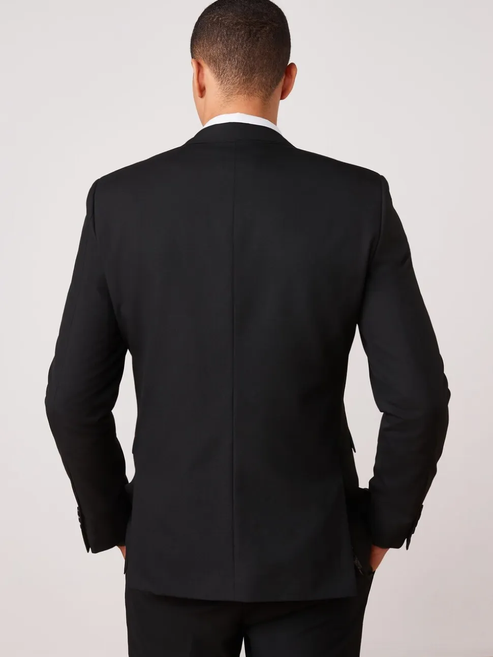 Zwart - Slim Fit - Kostuum met twee knopen: colbert