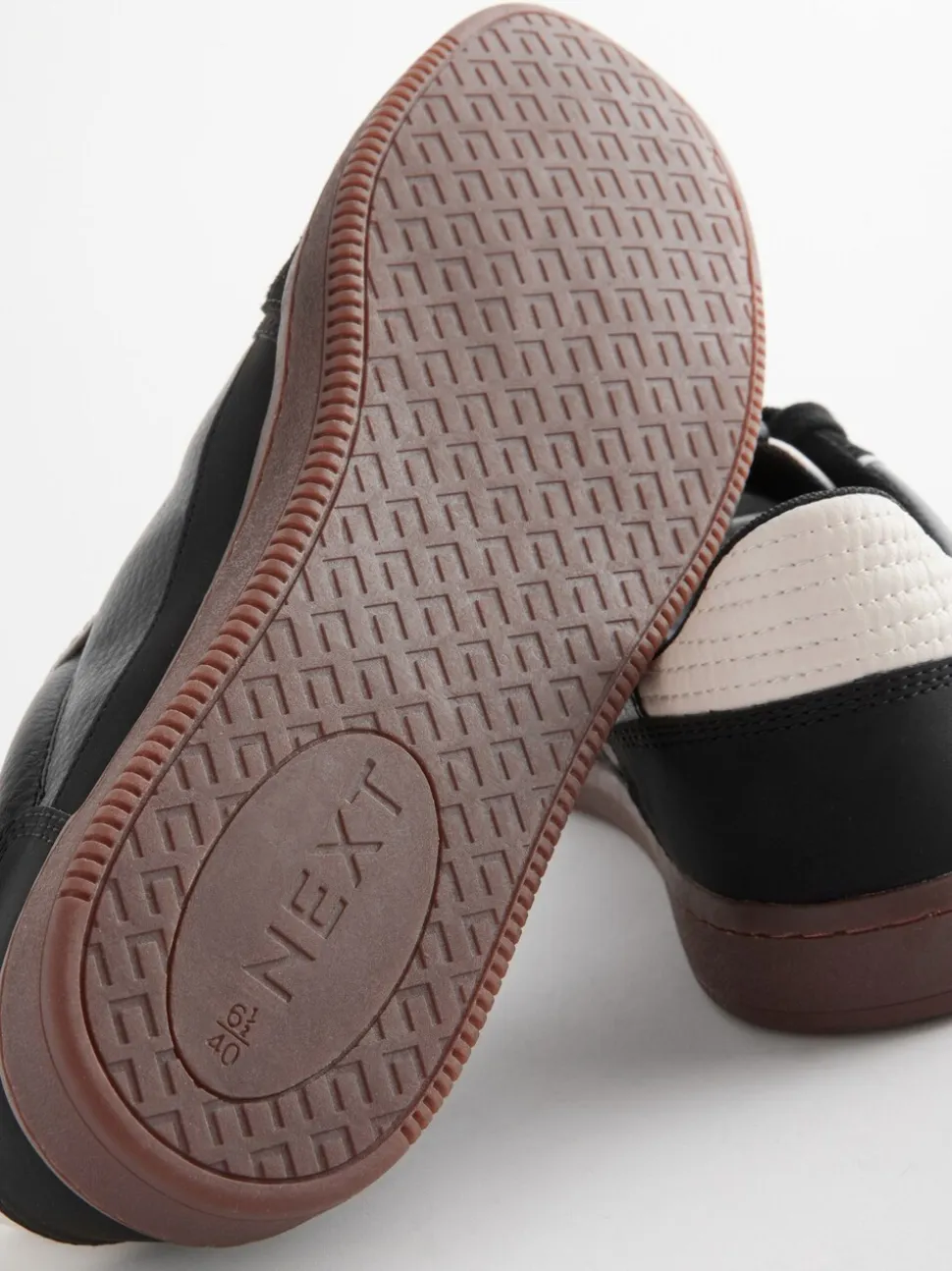 Zwart - Sneaker met veters