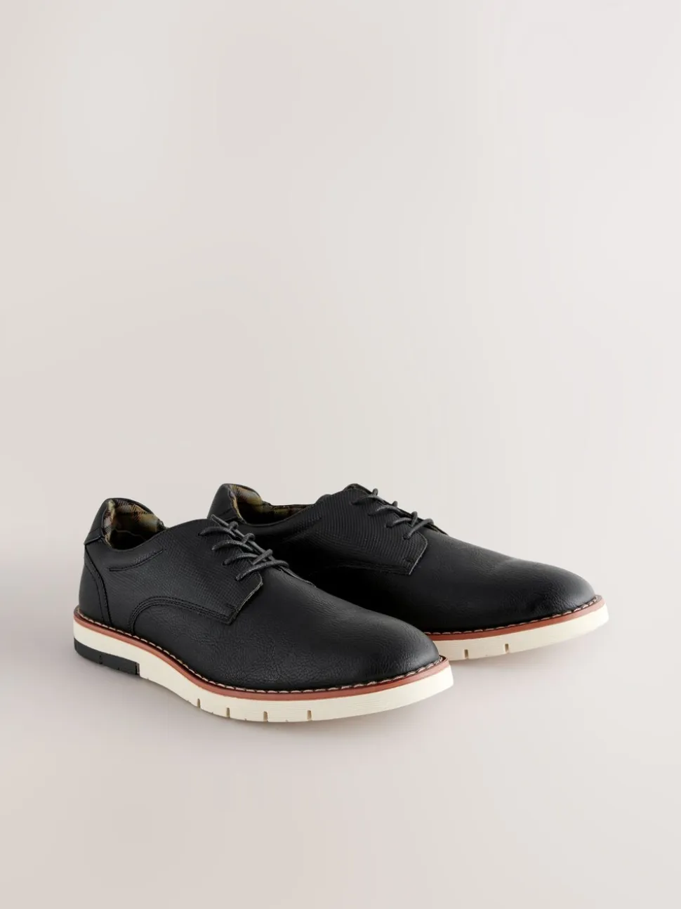 Zwart - Sportschoenen met sleehak
