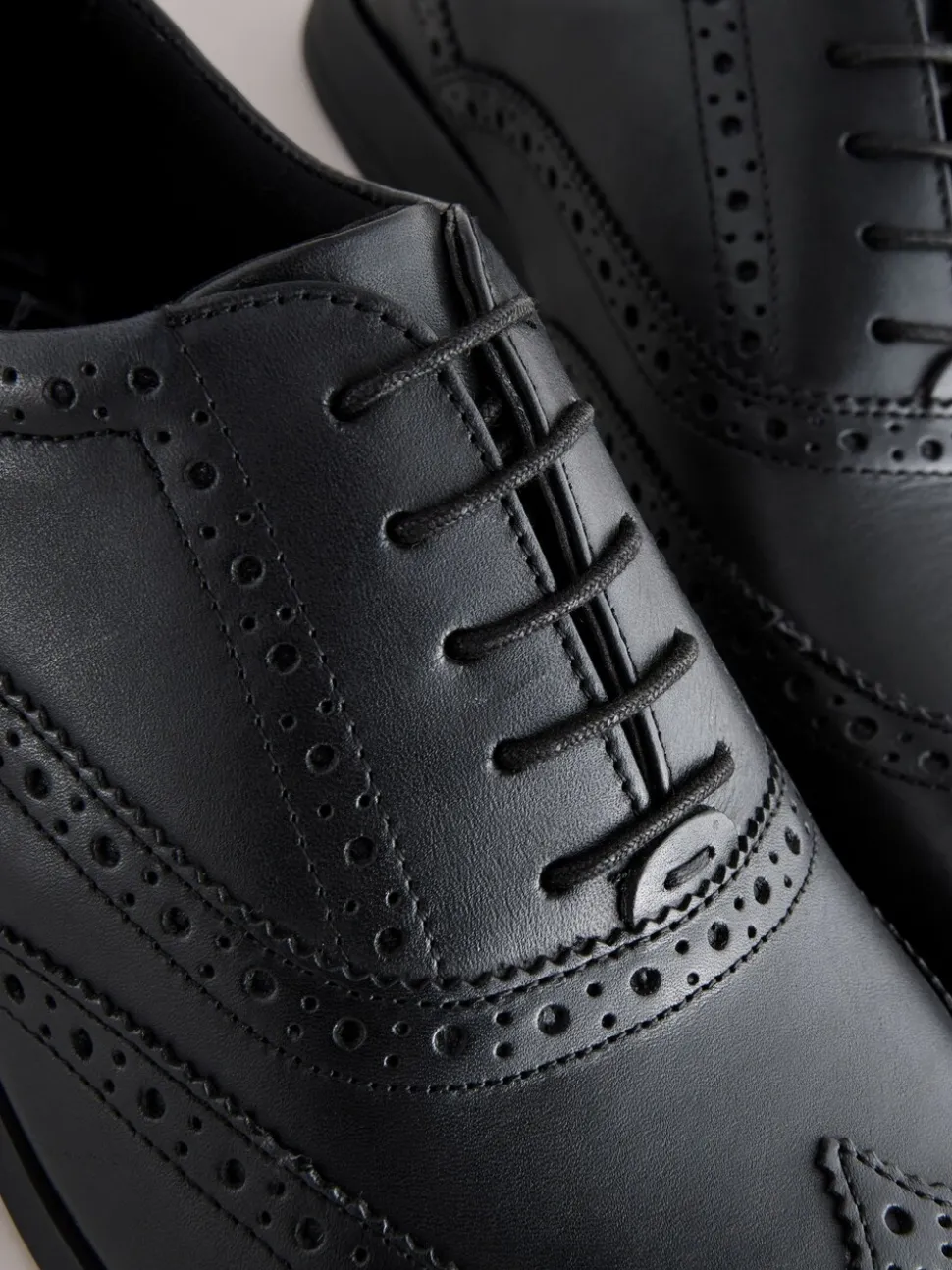 Zwart - Standaard pasvorm - Leren Oxford brogues