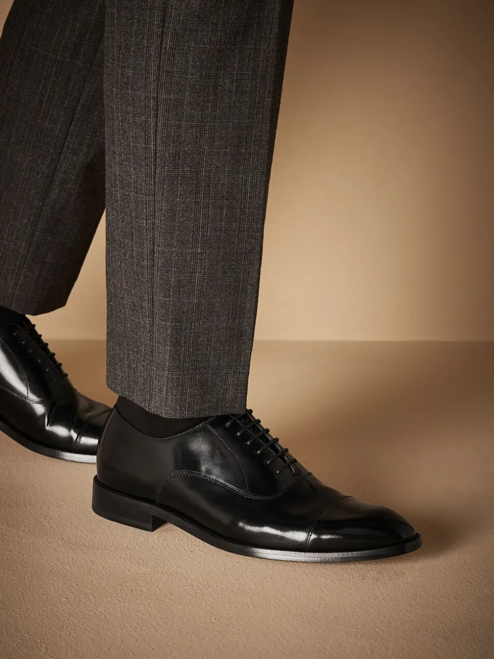 Zwart - Standaard pasvorm - Signature Leather - Oxford schoenen met neusstuk