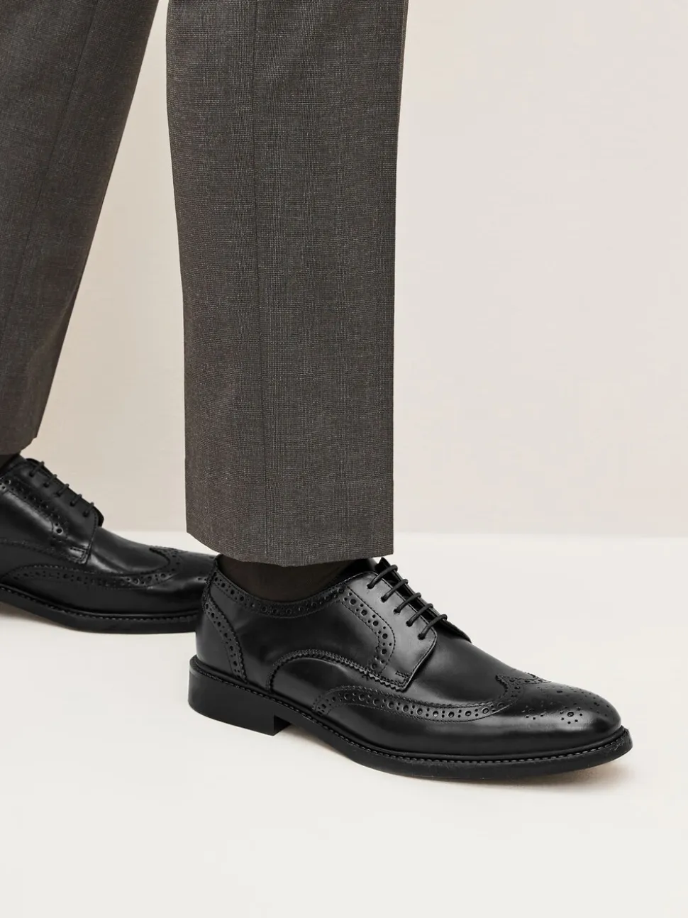 Zwart - Standaard pasvorm - Leren derby-brogues