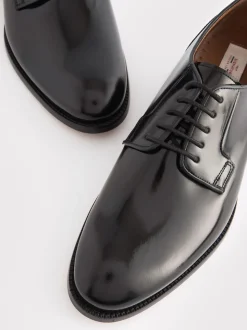 Zwart - Standaard pasvorm - Signature - Derby-schoenen met leren zool