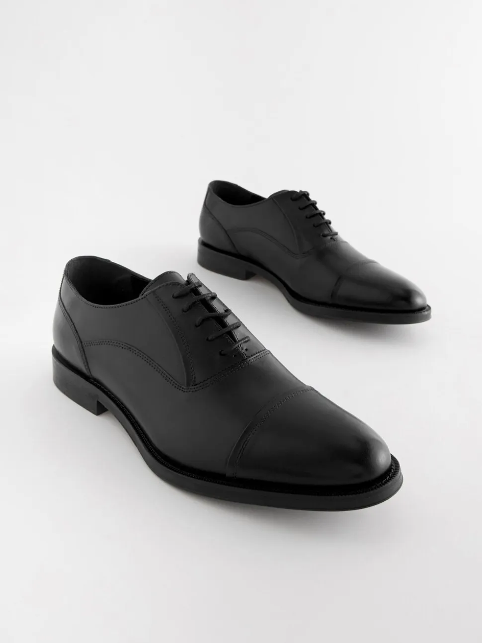 Zwart - Standaard pasvorm - Leren Oxford schoenen met neusstuk