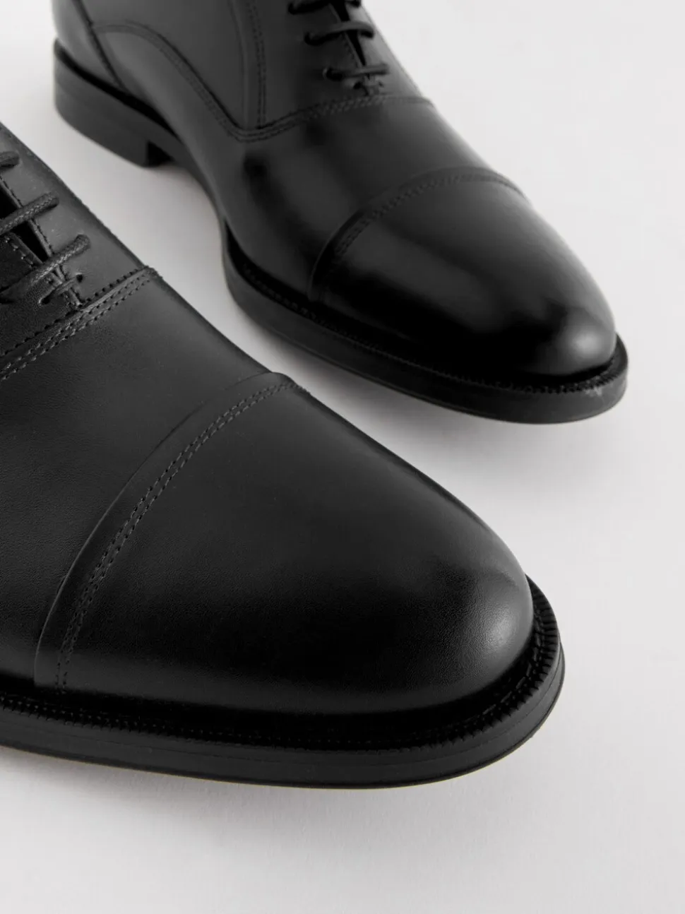 Zwart - Standaard pasvorm - Leren Oxford schoenen met neusstuk