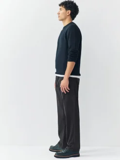 Zwart - Standaard toelopende pasvorm - Stretchy chino