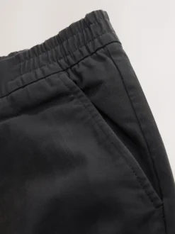 Zwart - Standaard toelopende pasvorm - Pleated Stretch Chinos Trousers With Elasticated Waist