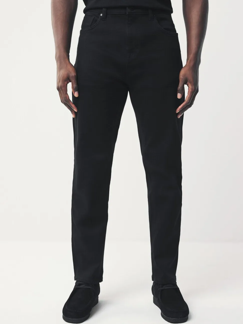 Zwart - Standaard toelopende pasvorm - Motionflex jeans