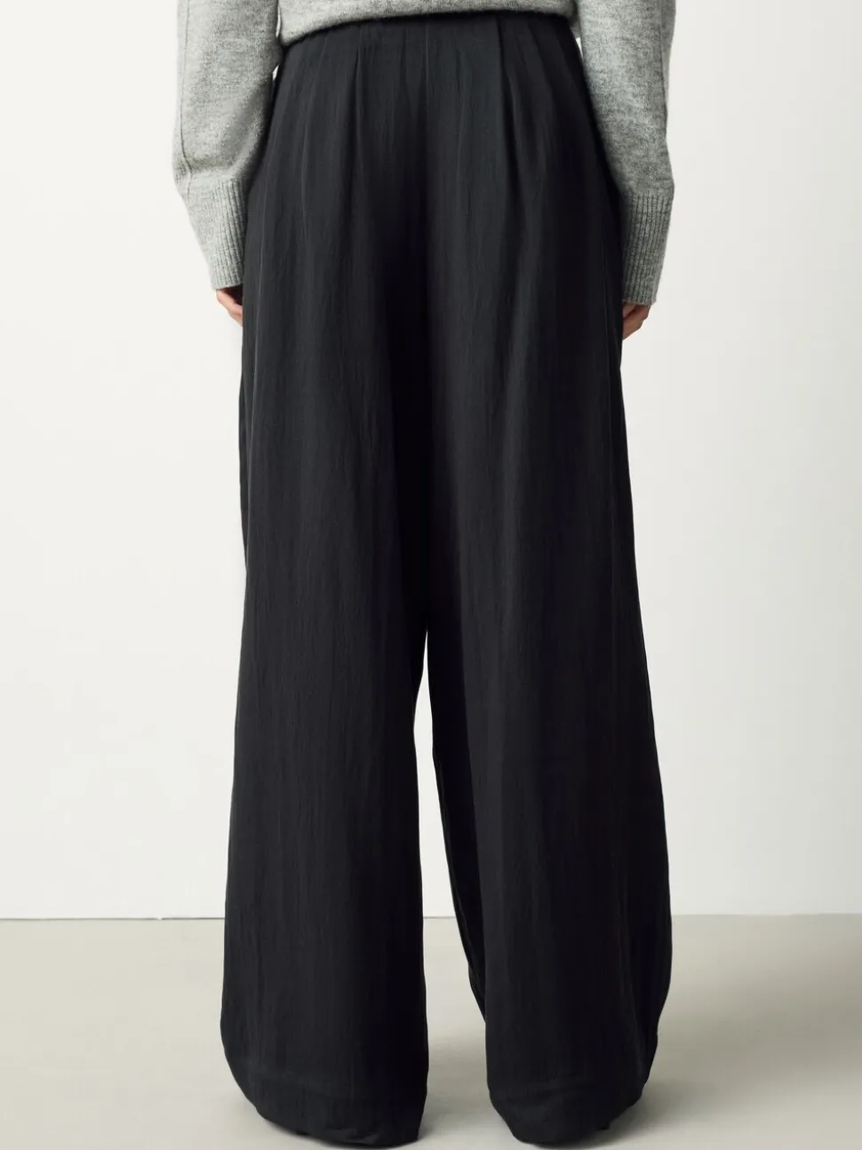 Zwart - Superwide Pleated Trousers