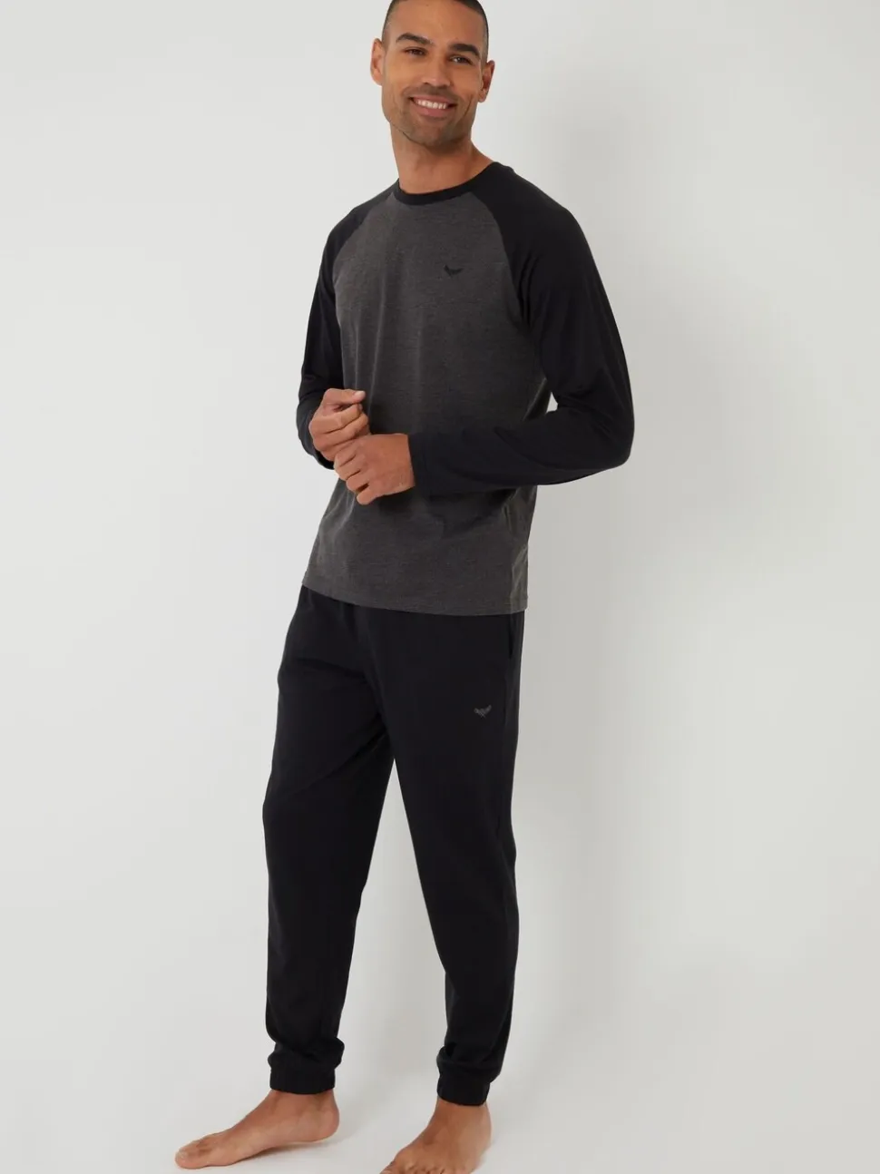 Zwart - Threadbare - Pyjamaset van gemengde stoffen met lange mouwen
