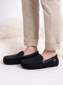 Zwart - Totes - Isotoner - Modieuze moccasinpantoffels met vierkant patroon voor heren