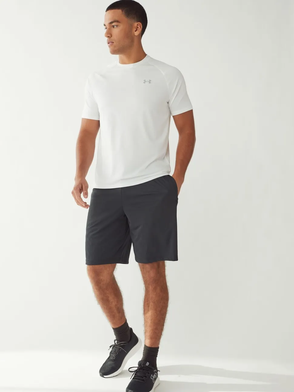 Zwart - Under Armour Tech shorts met grafische print